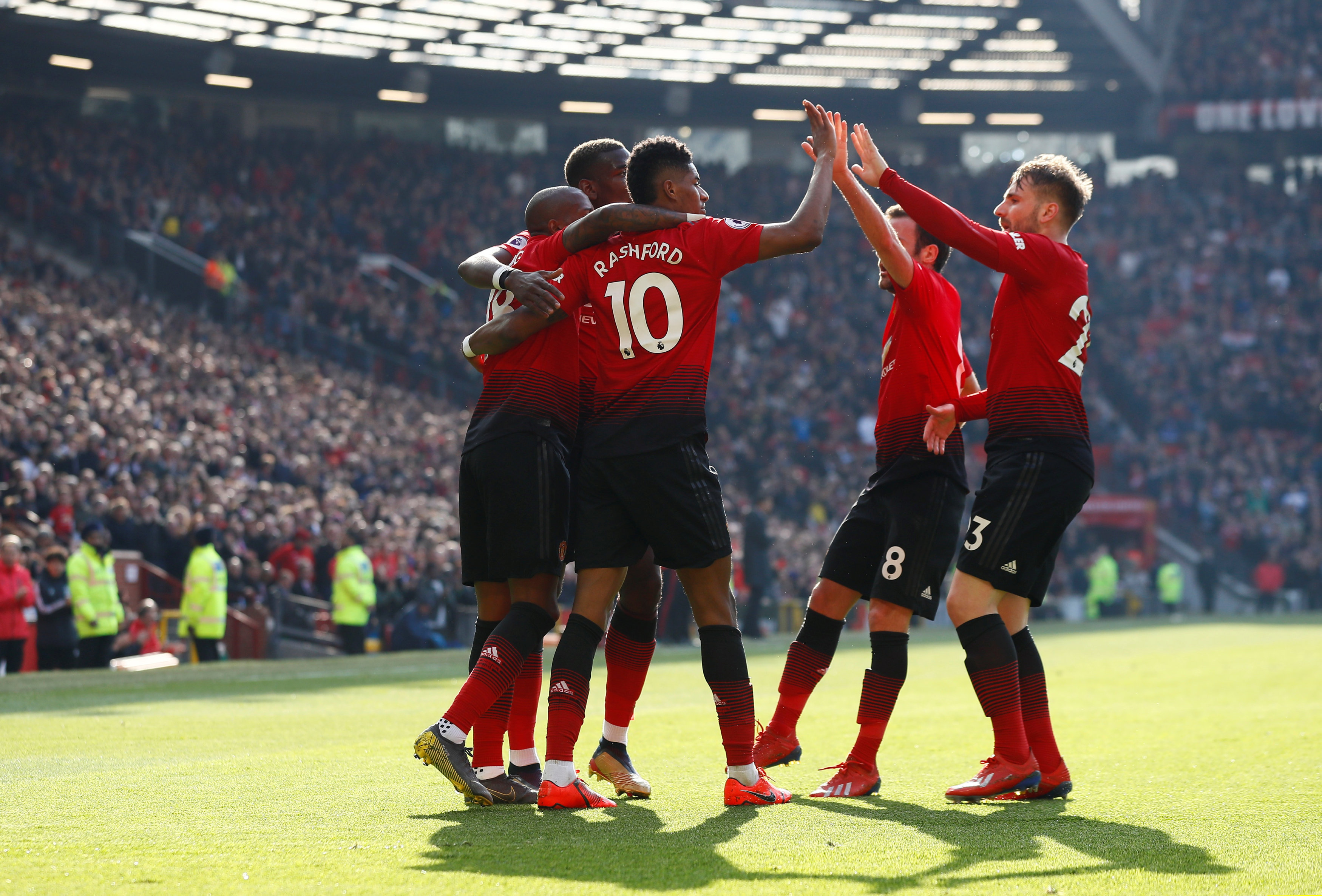 高校毕业生 高校毕业生